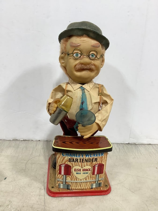 Charley Weaver vintage tin bartender toy (1 of 1)