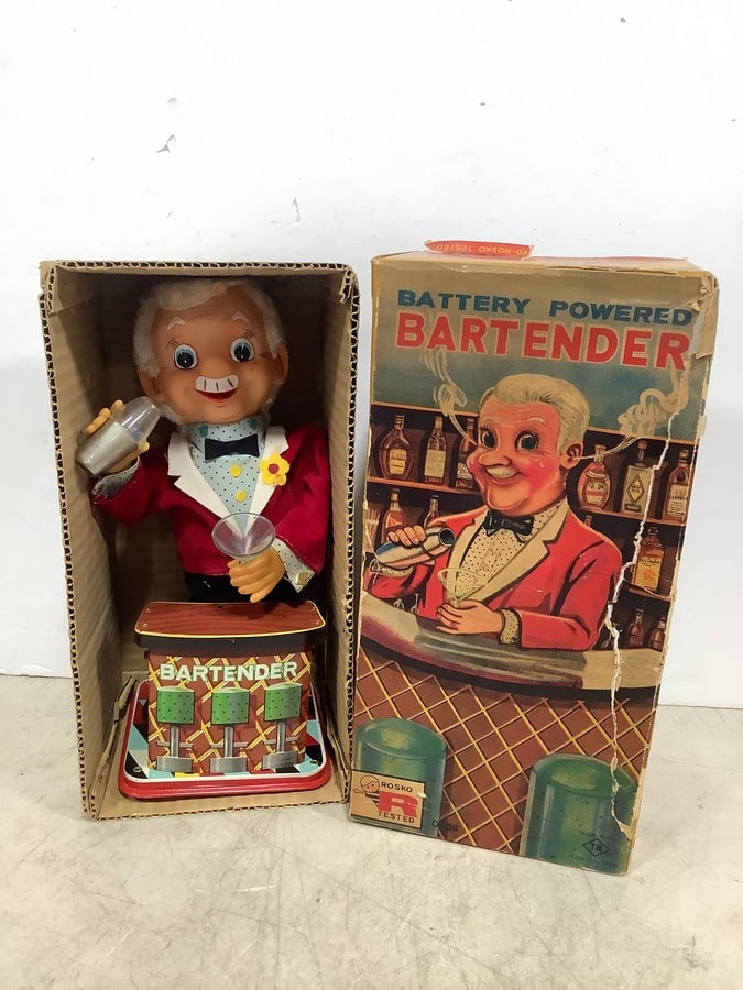 Charley Weaver vintage tin bartender toy in box (1 of 1)