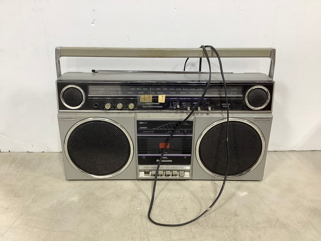 Panasonic vintage radio cassette recorder (1 of 1)
