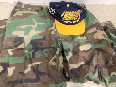 Vintage Chargers San Diego Hat and Camoflauge Pants (35/26.5)