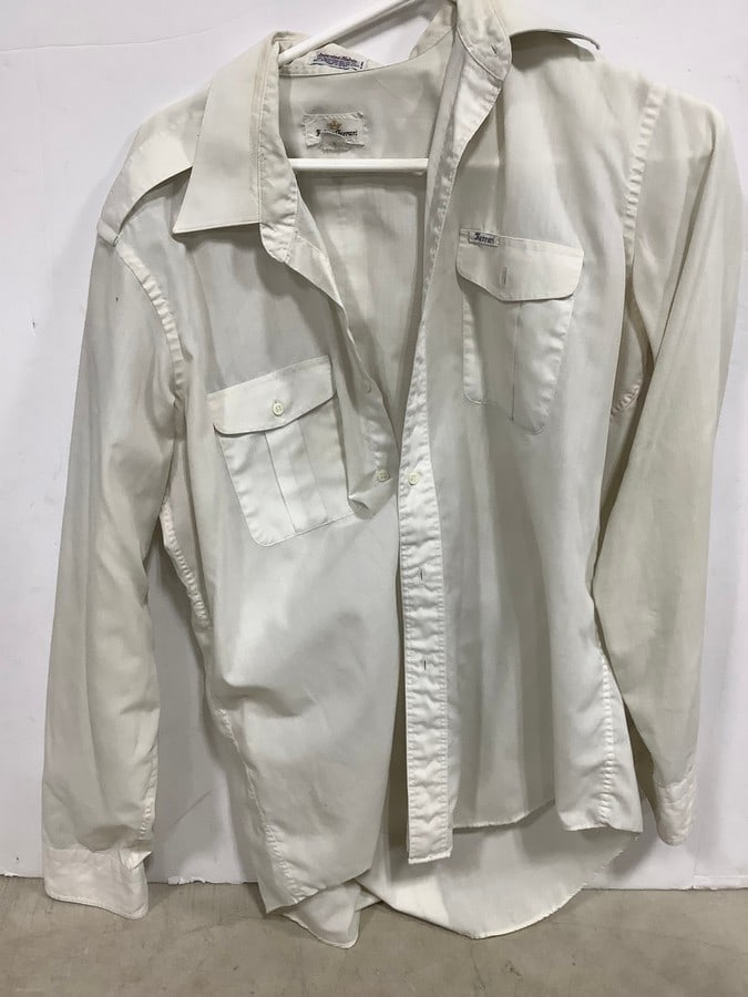 Vintage Ferrari Button Up Shirt (Size: 16.5-34/35): Vintage Ferrari Button Up Shirt (Size: 16.5-34/35)