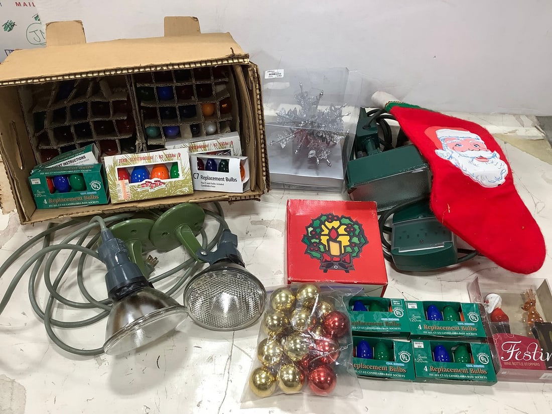 Vintage Christmas Lights, Stocking, Wine Bottle Stoppers, and more: Vintage Christmas Lights, Stocking, Wine Bottle Stoppers, and more