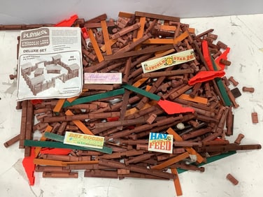 Vintage Playskool Lincoln Logs Deluxe Set