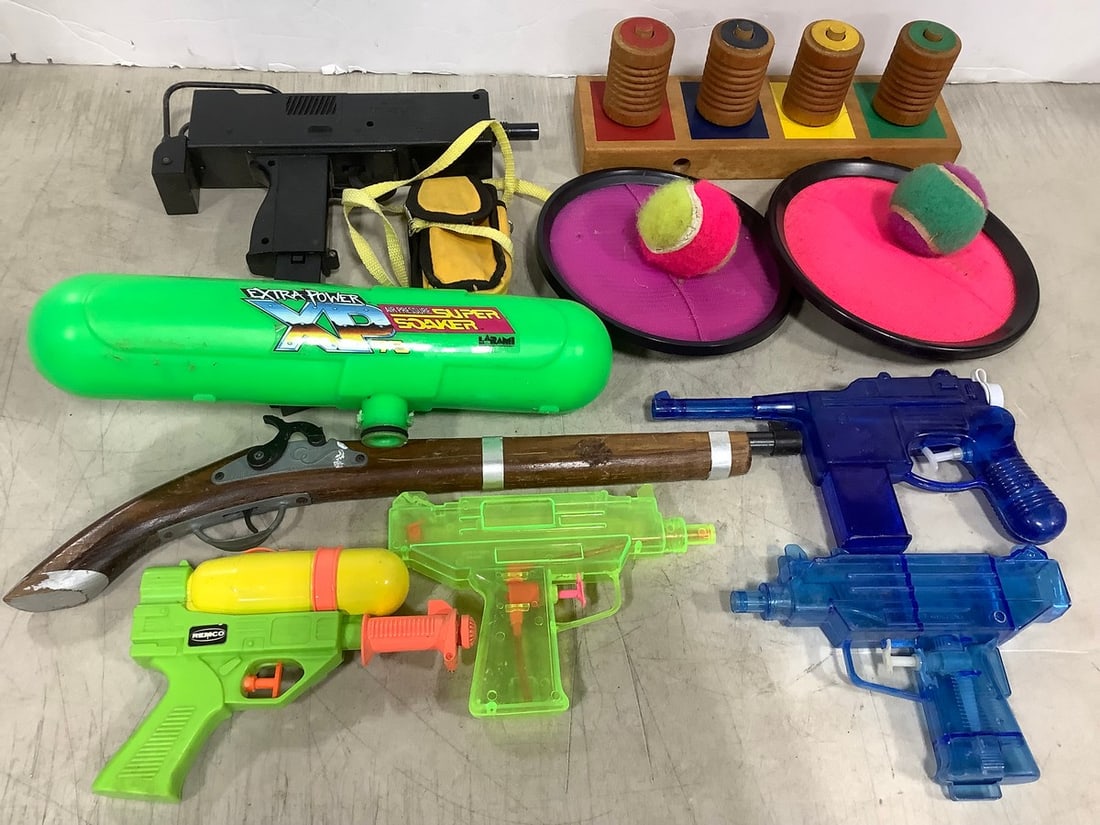 Various BB/Water Guns, and more (1 of 1)