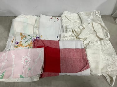 Tablecloths/cloth covers