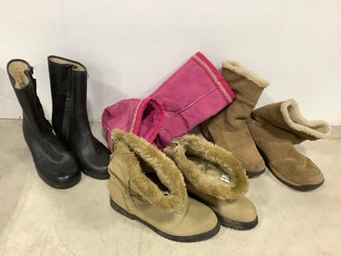 Women's boots(various sizes)
