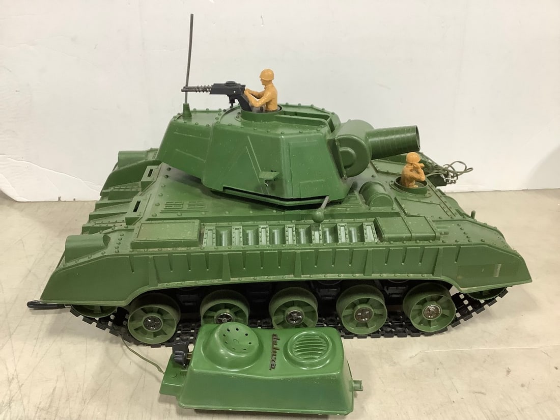 Vintage Tiger Joe Tank (1 of 1)