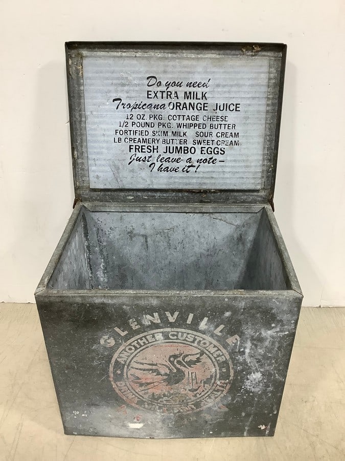 Vintage Glenville Dairy Container (13in.x11inx10in): Vintage Glenville Dairy Container (13in.x11inx10in)