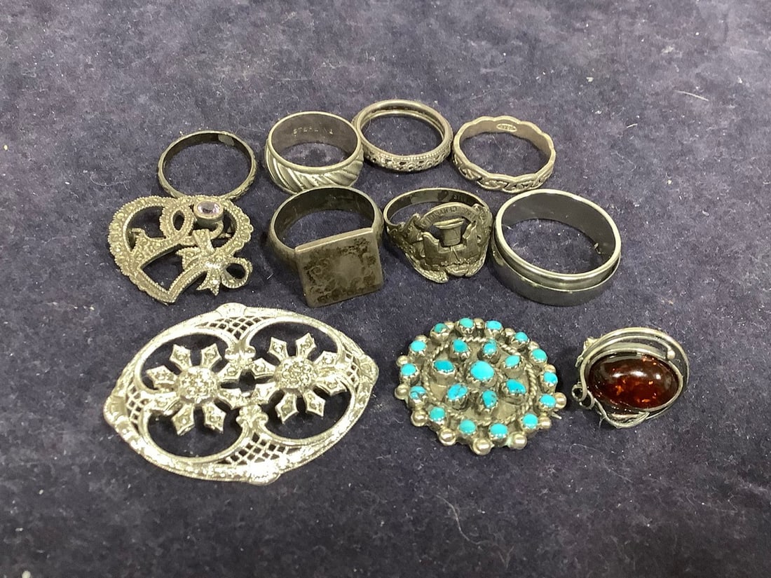 Sterling Silver Rings and Broaches: Sterling Silver Rings and Broaches