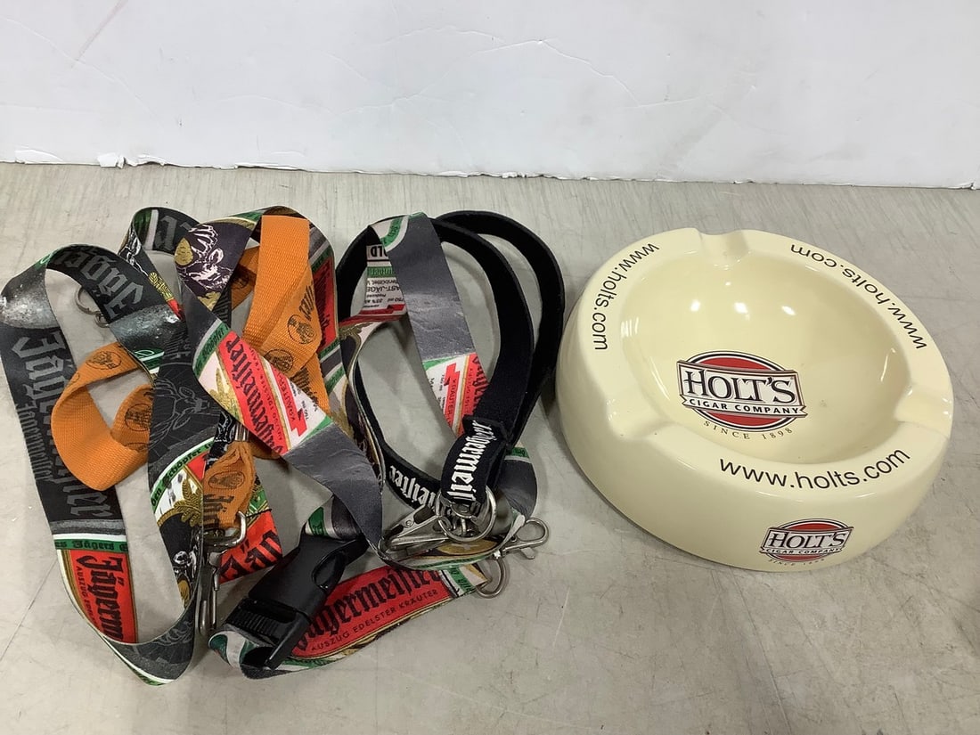 Holts Cigar Company Ceramic Ash Tray and Lanyards: Holts Cigar Company Ceramic Ash Tray and Lanyards