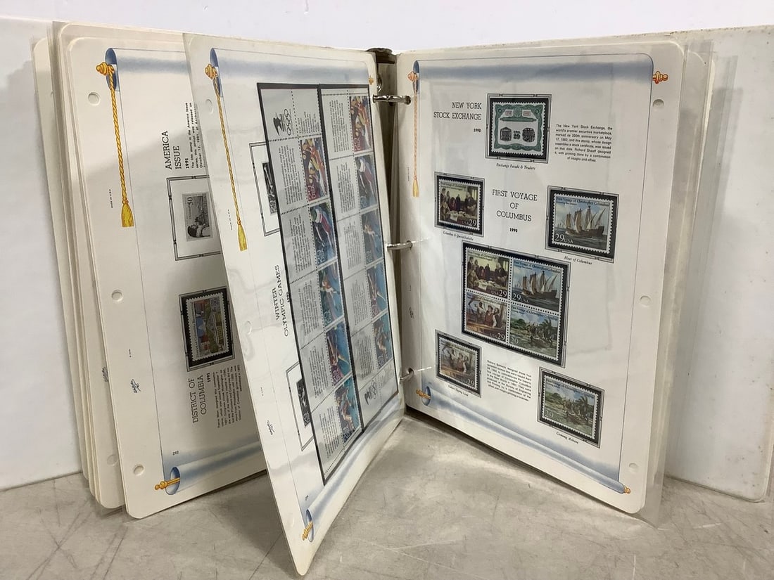 U.S. Commemorative Stamp Album (1 of 1)