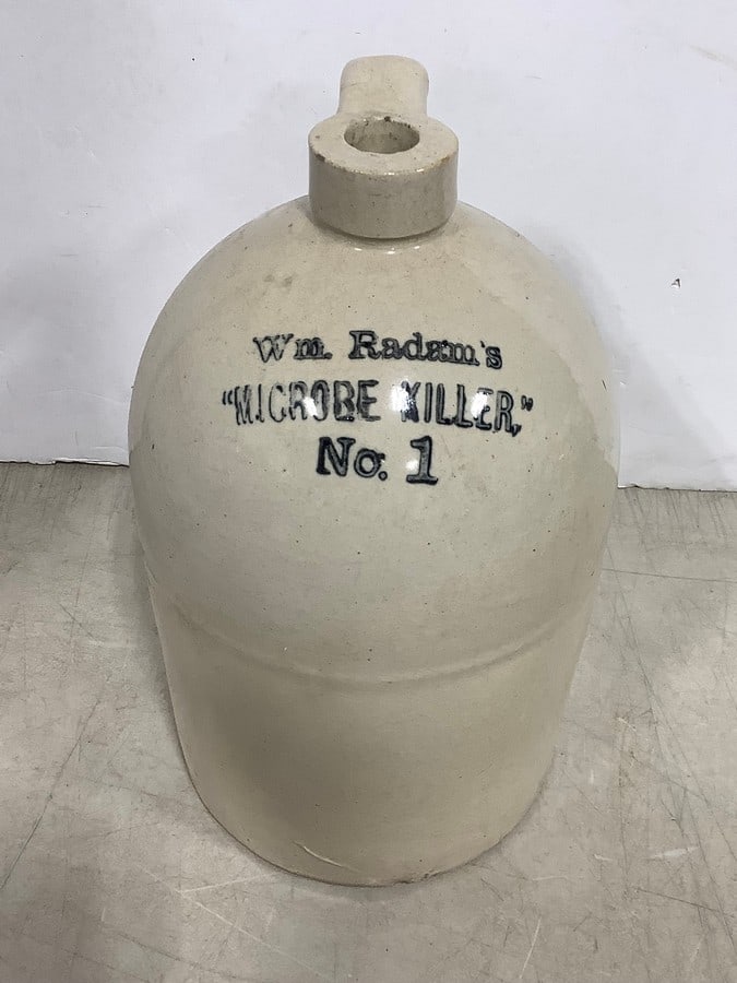 W.M. Radams microbe killer 1 gallon stoneware jug: W.M. Radams microbe killer 1 gallon stoneware jug