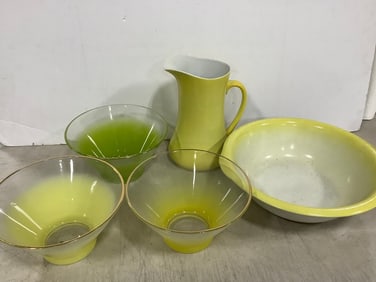 Blendo faded bowls, large bowl, Empire State pitcher, and more(Tallest - 12.5in)