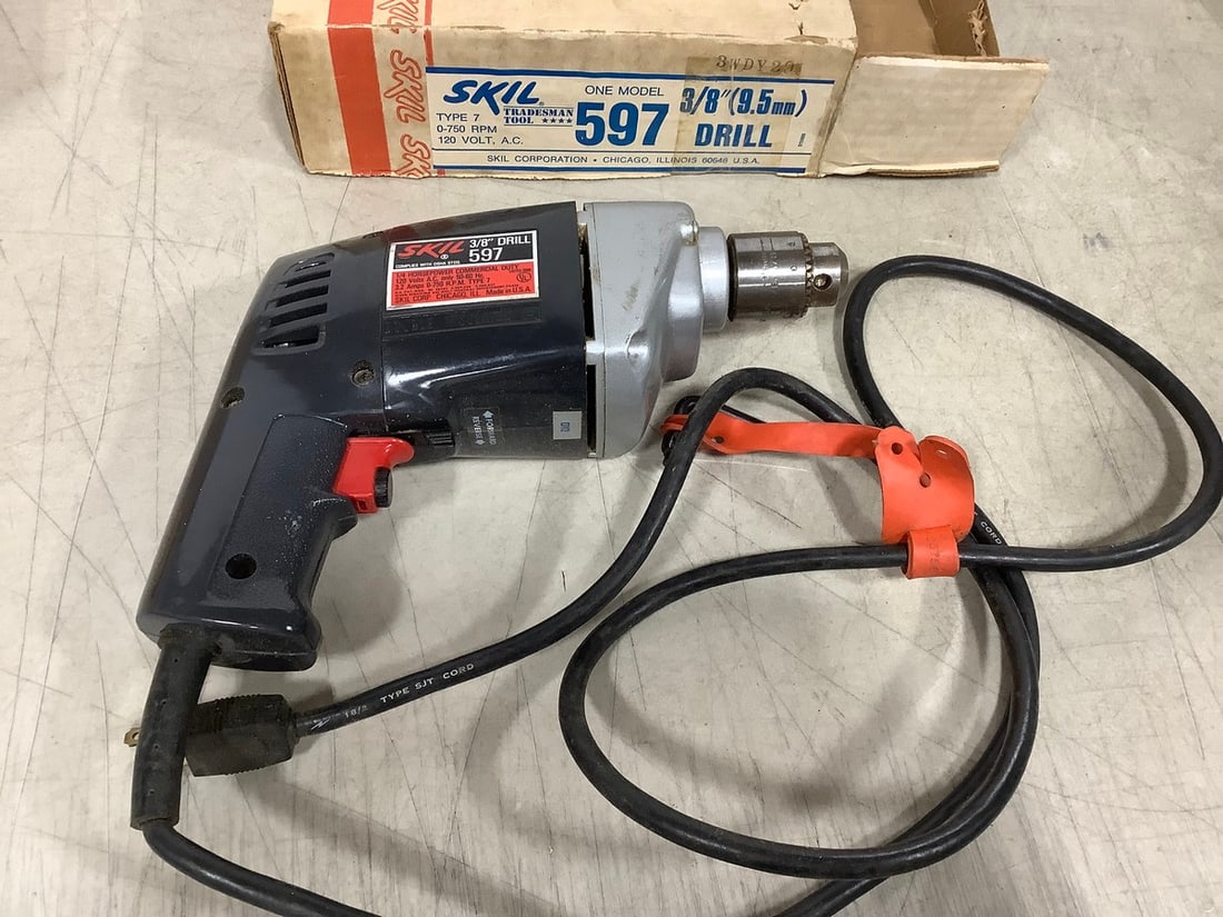 Skil 3/8in Drill Power Tool (model - 597) (1 of 1)