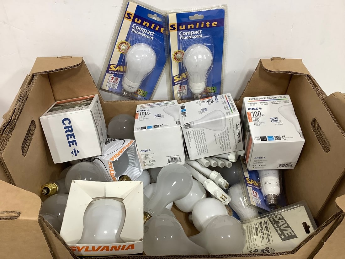 Large lot of new light lightbulbs (1 of 1)