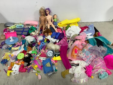 Barbie doll clothing/accessories