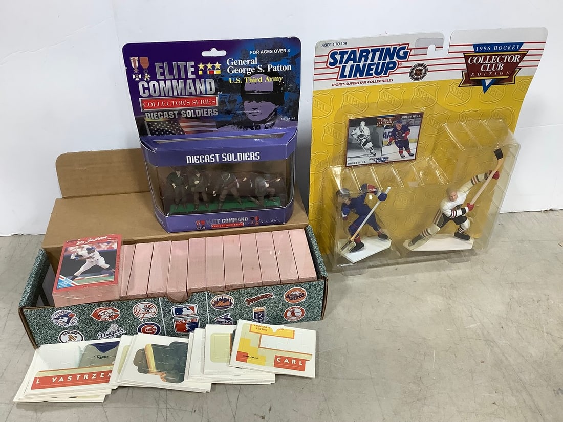 Starting Lineup Hockey Collectibles, Diecast Soldiers, Baseball Puzzle & Cards: Starting Lineup Hockey Collectibles, Diecast Soldiers, Baseball Puzzle & Cards