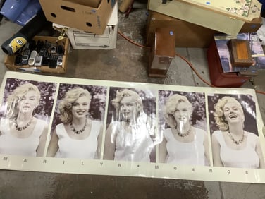 Marilyn Monroe Poster (26inx75in)