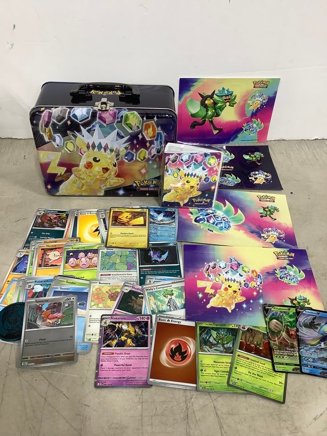 Pokemon Lunchbox, with Card Holder, Various Pokemon Cards, and more: Pokemon Lunchbox, with Card Holder, Various Pokemon Cards, and more