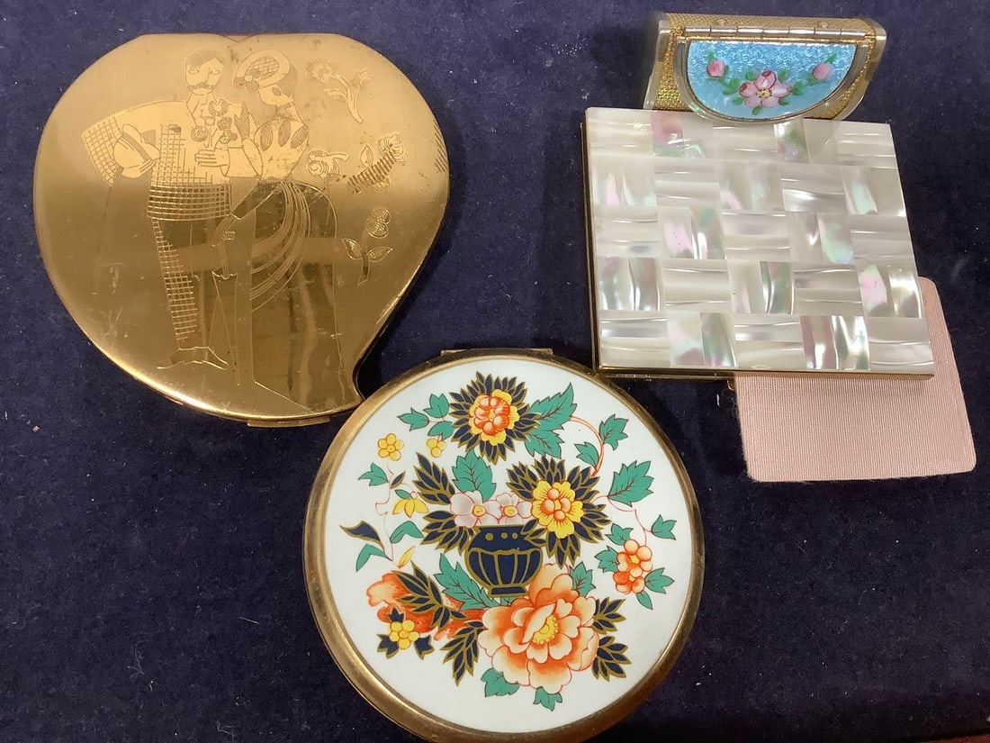 Vintage Compacts & more: Vintage Compacts & more