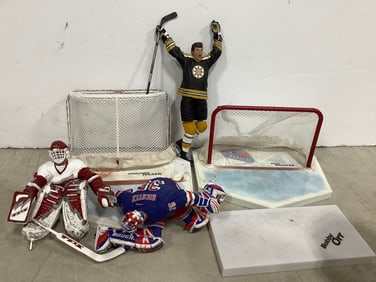 Various Hockey Figures (Mike Richter, and more)