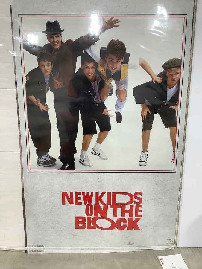 1989 New Kids on the Block poster(22.5in.x35in.): 1989 New Kids on the Block poster(22.5in.x35in.)