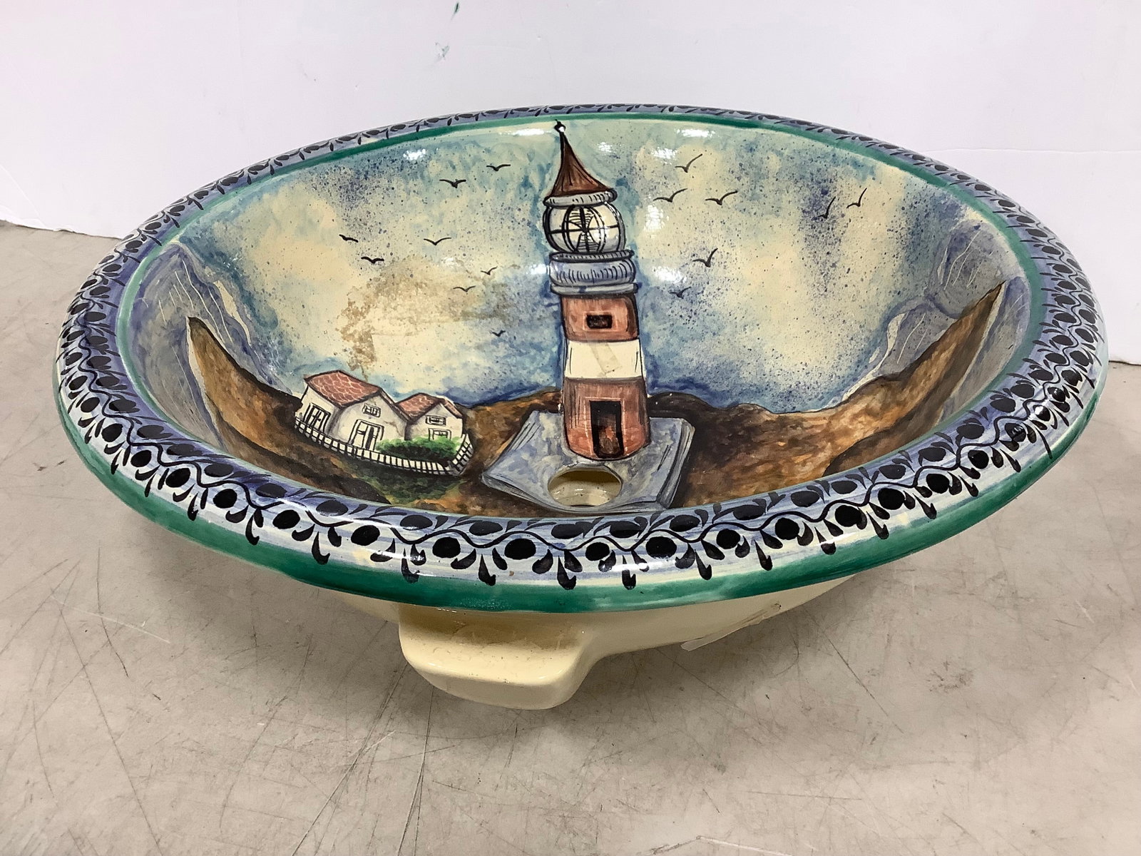 Casa Bella Handpainted Lighthouse Sink(17.5in Across): Casa Bella Handpainted Lighthouse Sink(17.5in Across)