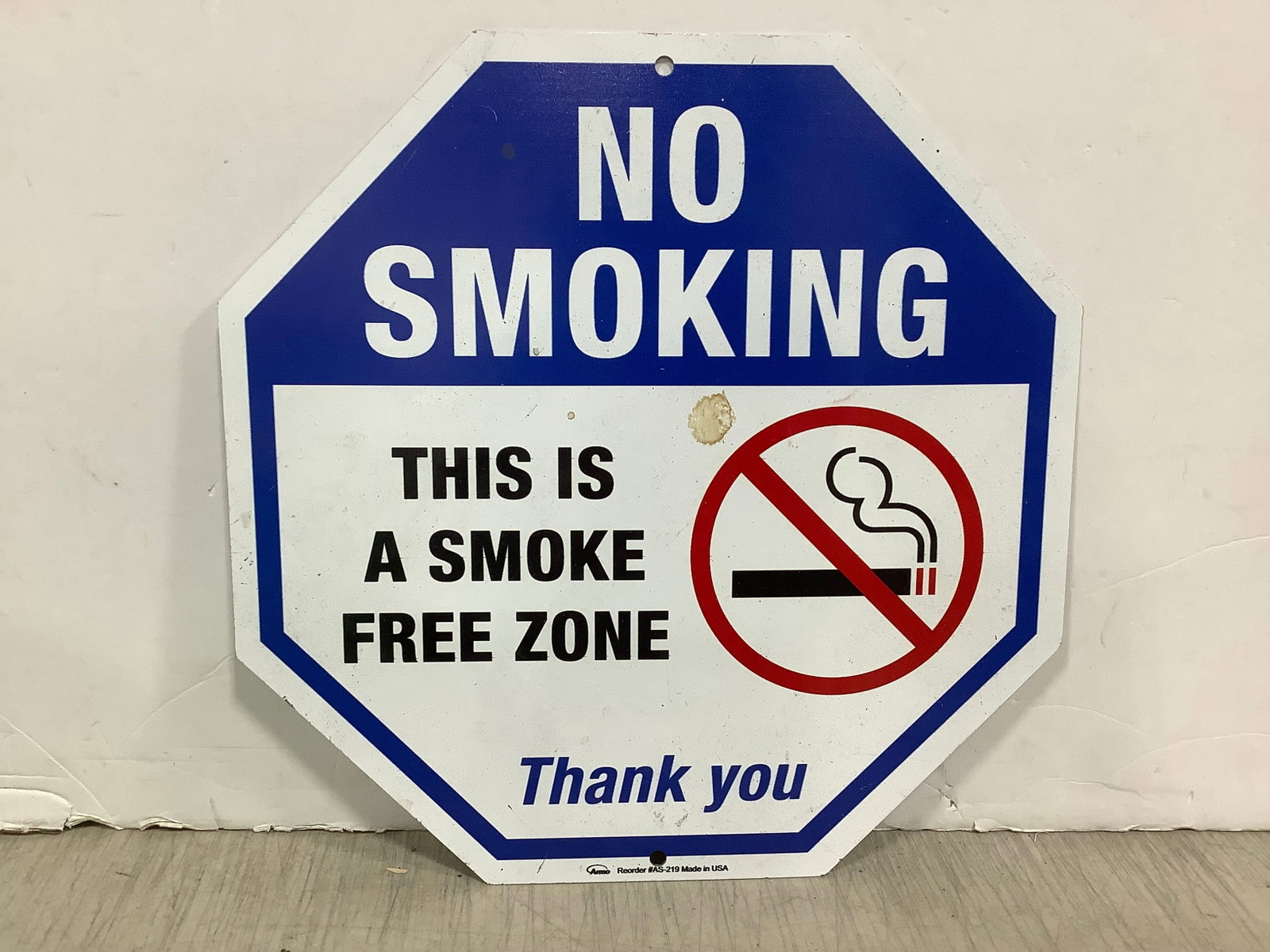 No Smoking Metal Sign (12inx12in): No Smoking Metal Sign (12inx12in)