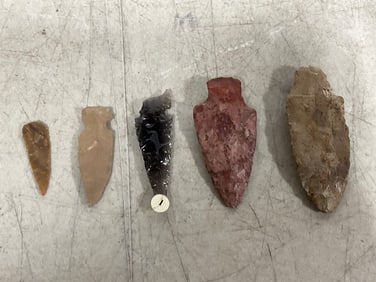 Vintage arrowheads