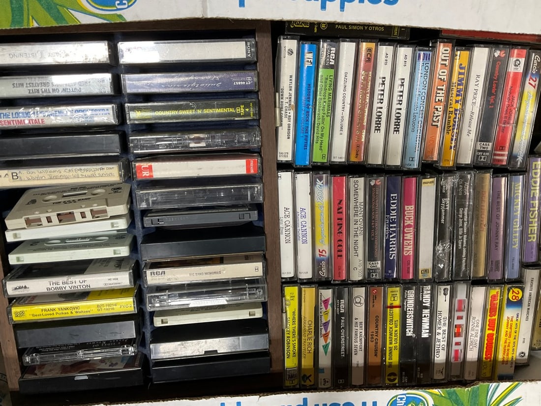 Various casettes(Buck Owens, Eddie Harris, Randy Newman, and more): Various casettes(Buck Owens, Eddie Harris, Randy Newman, and more)