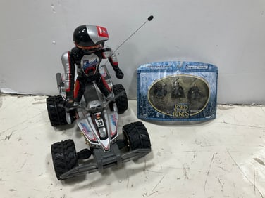 Lord of the Rings Rangers of Gondor figures(new in box) and racing toy car