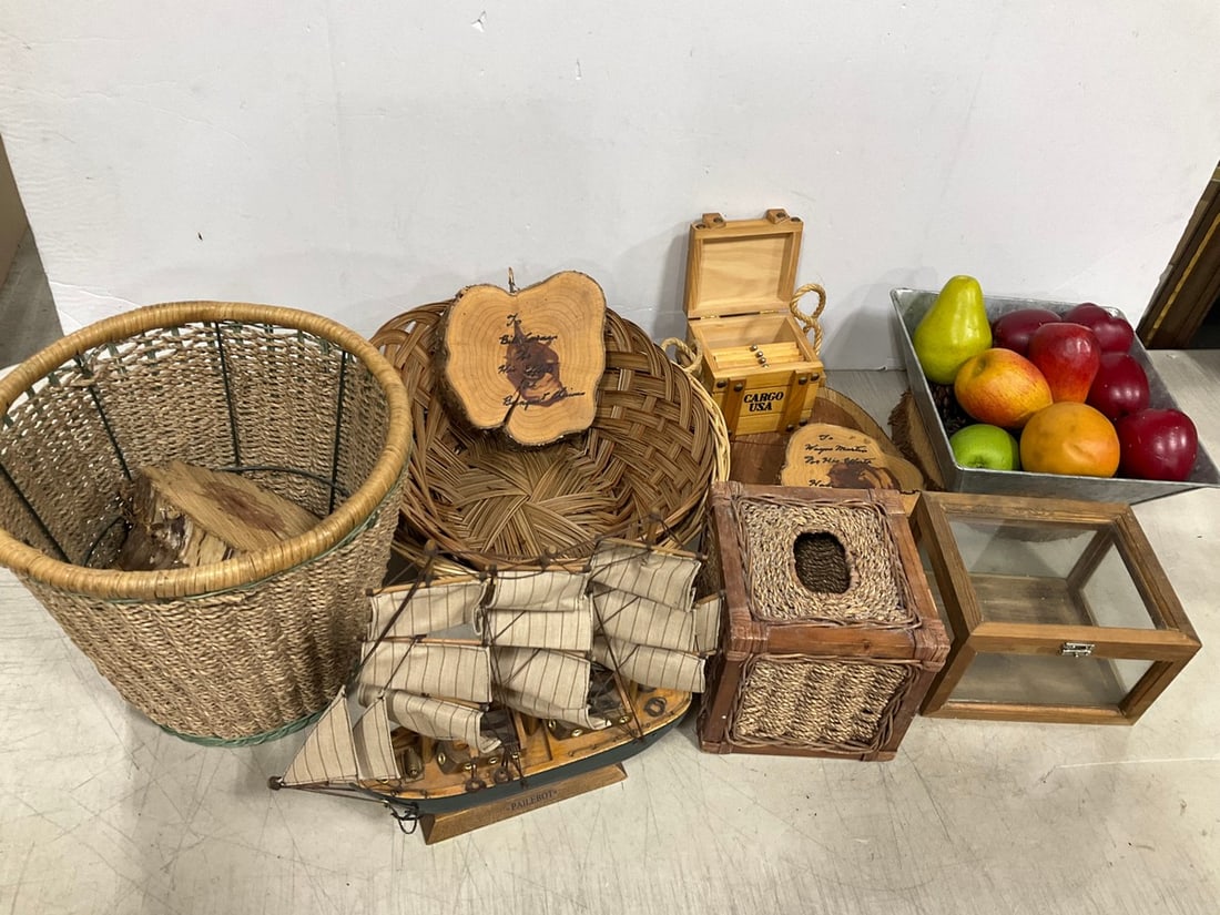 Wooden Baskets, Metal Bowl with Fake Bruit, Boat Decor, Napkin Holder, and more: Wooden Baskets, Metal Bowl with Fake Bruit, Boat Decor, Napkin Holder, and more