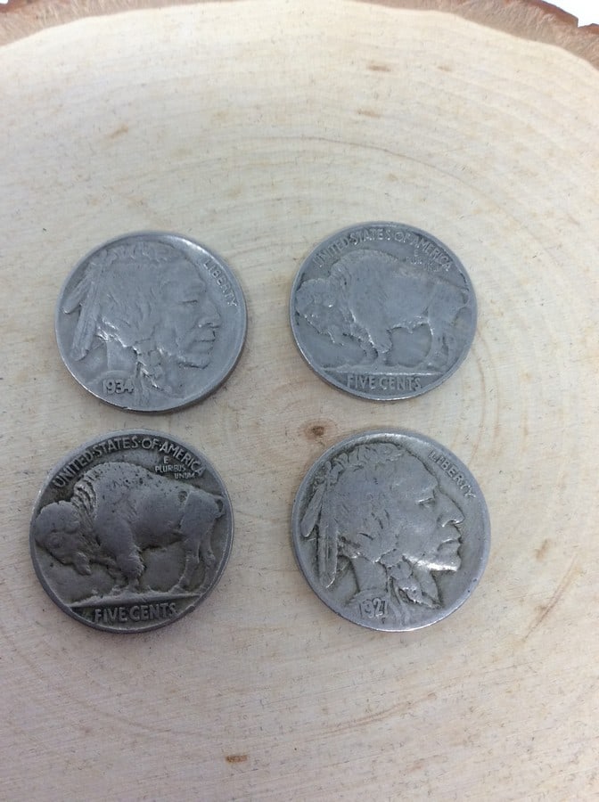 4 Buffalo Nickels(1927, 1934, 1935): 4 Buffalo Nickels(1927, 1934, 1935)
