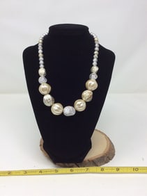 Vintage gold and silver tone necklace