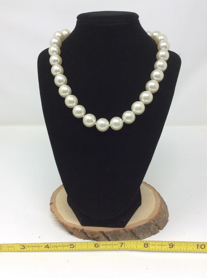 Vintage pearl necklace: Vintage pearl necklace
