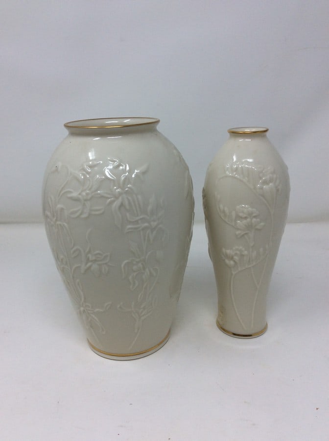 Lot of 2 Floral Pattern Lenox Vases (Tallest - 7.25in): Lot of 2 Floral Pattern Lenox Vases (Tallest - 7.25in)