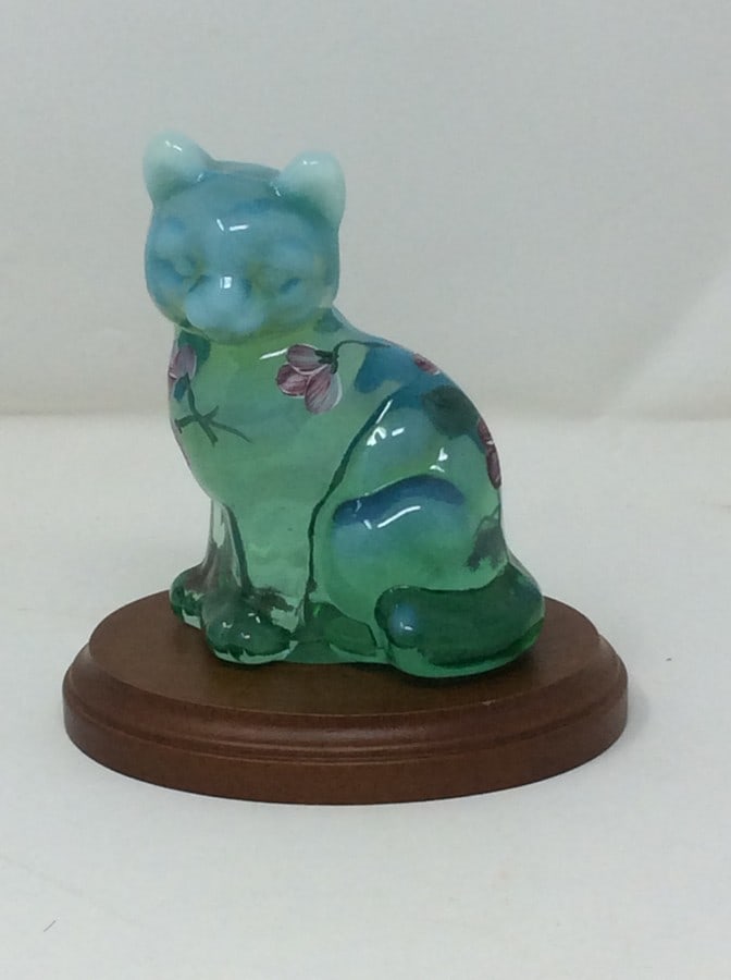 Vintage Fenton glass painted cat(signed on bottom-3.5in.tall): Vintage Fenton glass painted cat(signed on bottom-3.5in.tall)