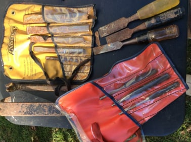 Lot of chisels