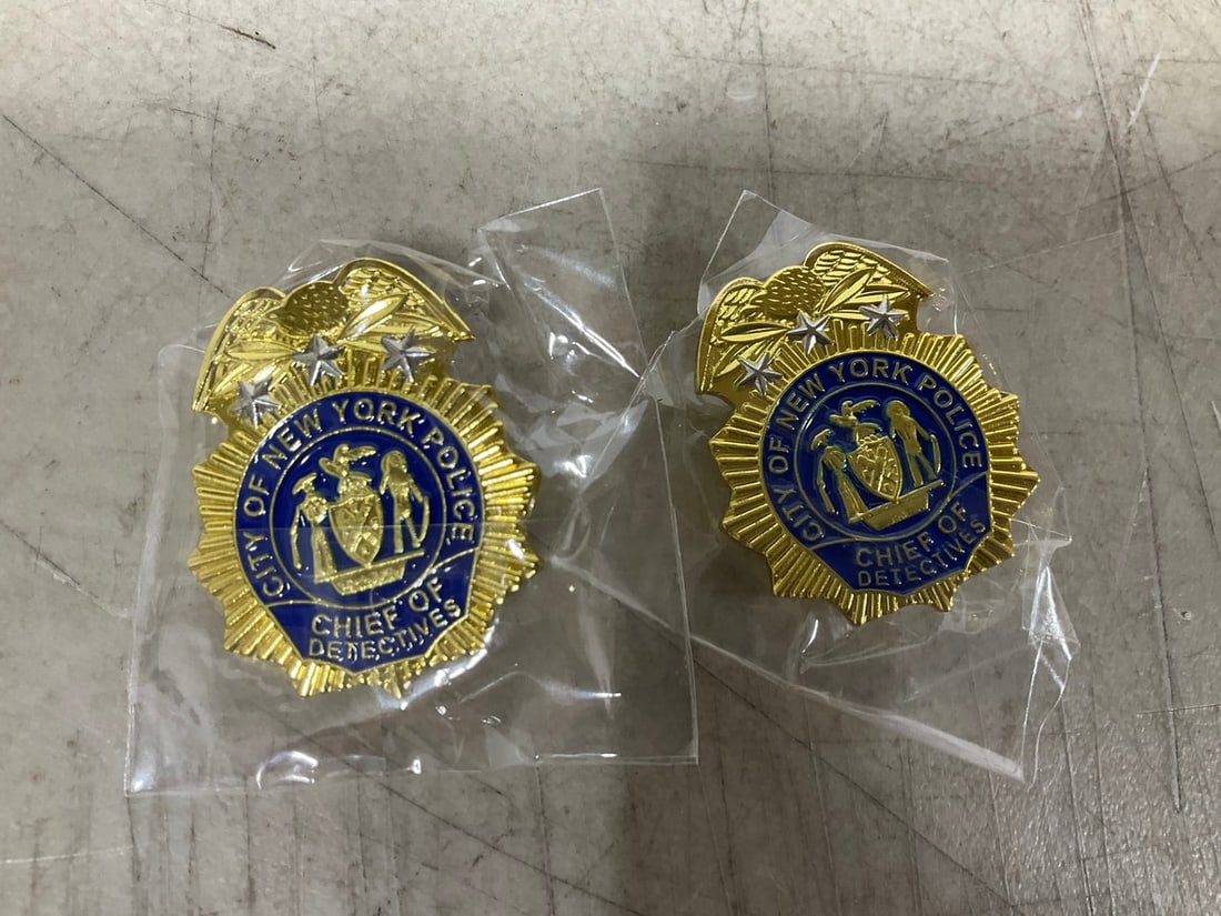 NYPD Chief of Detectives 'Mini' Shield Lapel Pins (1 of 1)