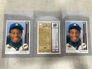 Ken Griffey Collectible Cards (3.5inx5in)