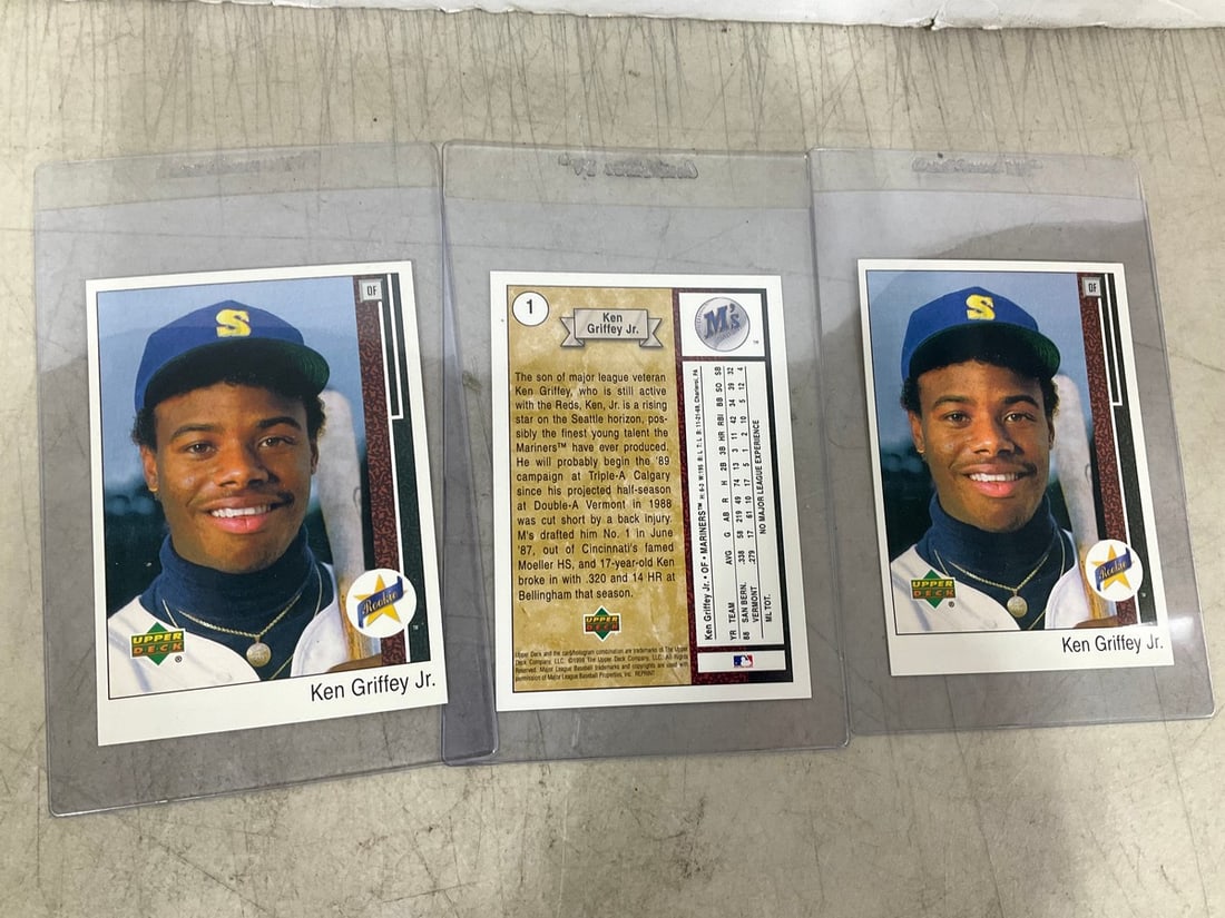 Ken Griffey Collectible Cards (3.5inx5in): Ken Griffey Collectible Cards (3.5inx5in)