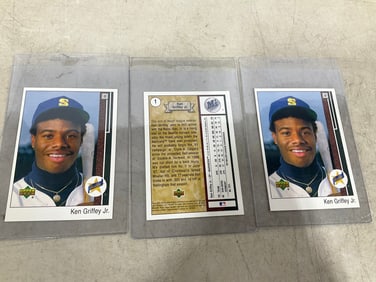 Ken Griffey Collectible Cards (3.5inx5in)