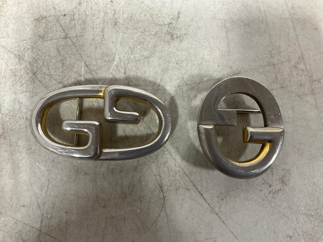 Gucci belt buckles (1 of 1)