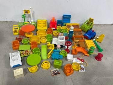 Vintage Little People Toys/Accessories