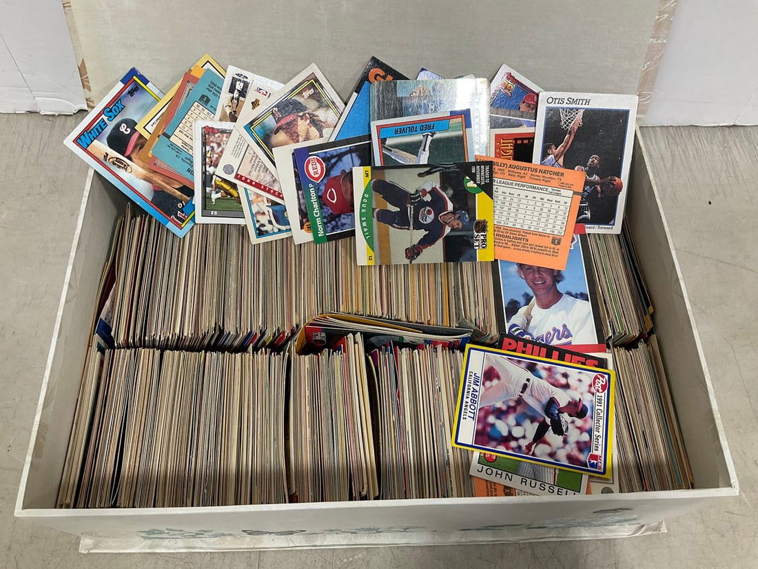 Vintage collectible baseball cards(various years) (1 of 1)