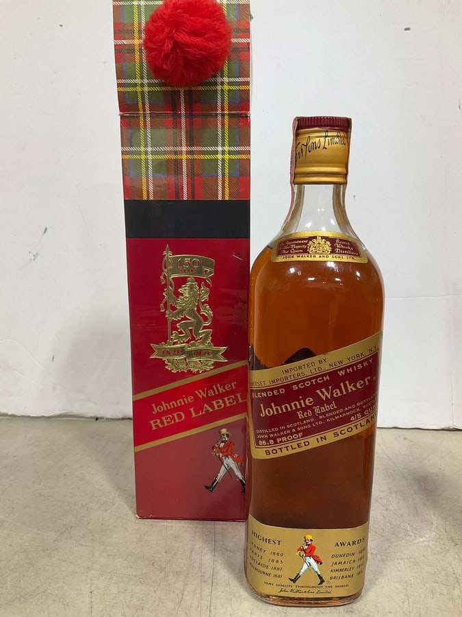 1970's/80's Johnnie Walker Red Label whisky in box(4/5 quart) (1 of 1)
