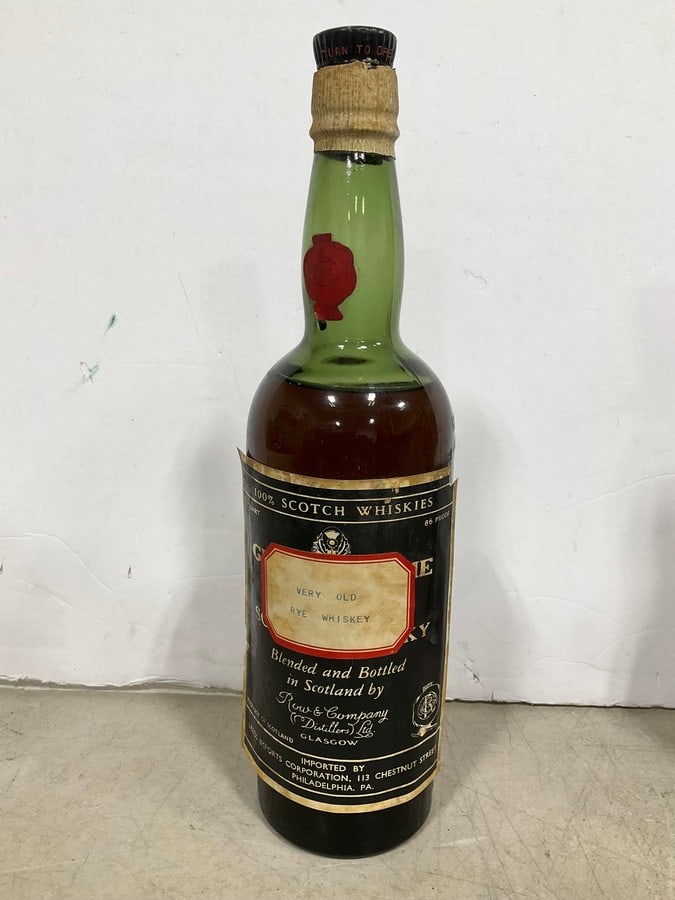 1920's Glen Crane Very Old Rye Whiskey(750mL-RARE): Any contents in bottle is Free; You are bidding on the bottle & unbroken tax stamp