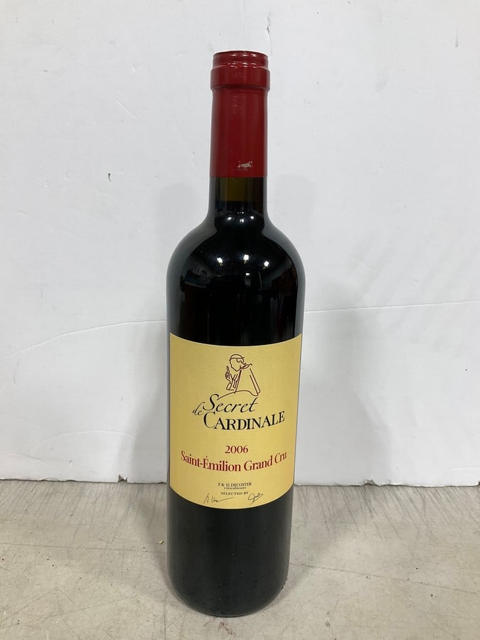 2006 Secret de Cardinale Saint Emilion Grand Cru wine: Any contents in bottle is Free; You are bidding on the bottle & unbroken tax stamp