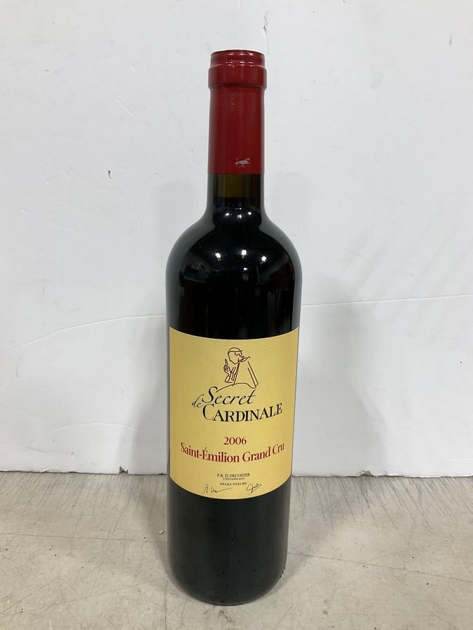 2006 Secret de Cardinale Saint Emilion Grand Cru wine: Any contents in bottle is Free; You are bidding on the bottle & unbroken tax stamp
