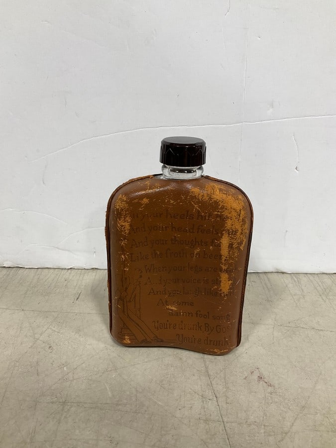 Vintage flask(leather wraped) (1 of 1)